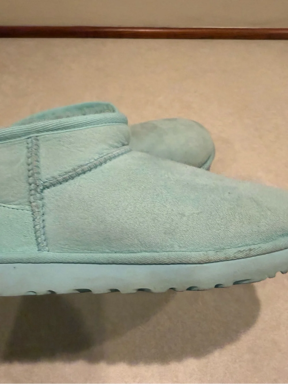 UGG MINI. Women’s Shearling Lined Boots - Light Blue